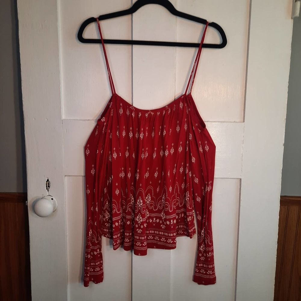 RD STYLE NWT Red Off Shoulder Spaghetti Strap Boho Top SMALL